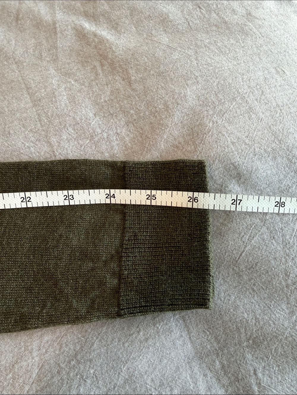 GAP 100% Wool Olive Green V-Neck Sweater, Large - Picture 8 of 9